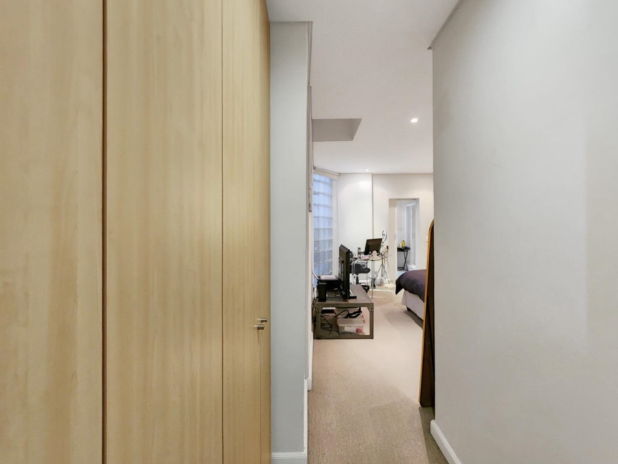 1 Bedroom Property for Sale in Cape Town City Centre Western Cape